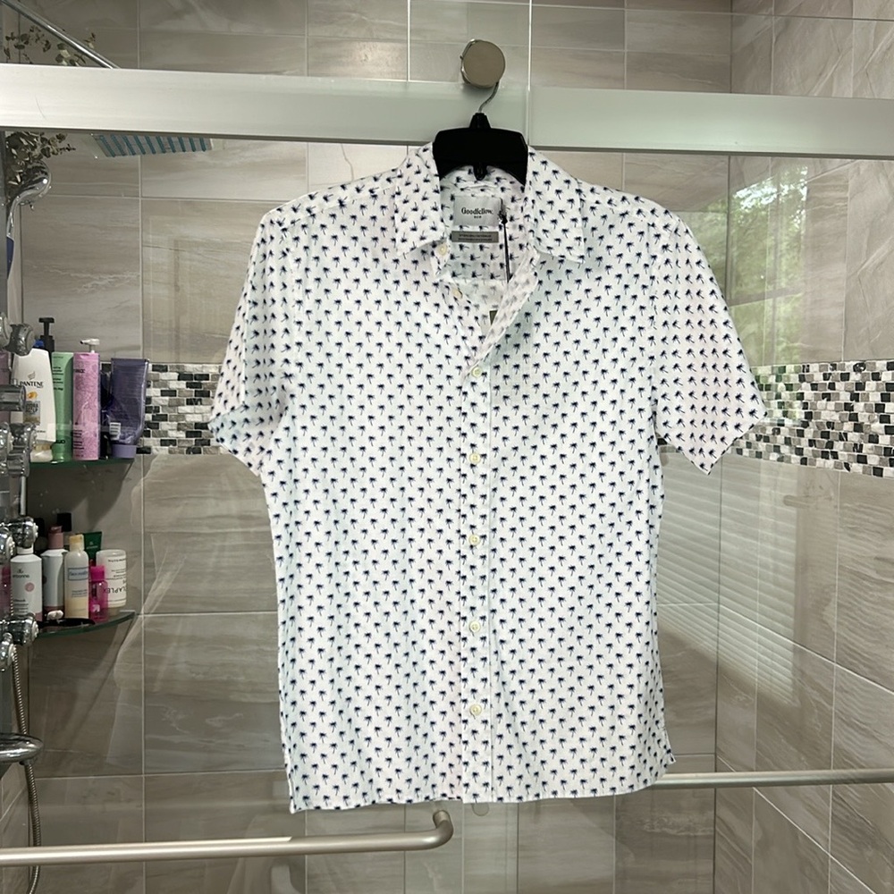 Goodfellow short sleeve button down size S